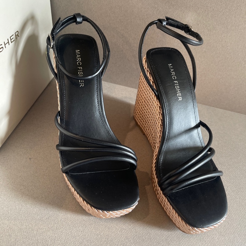 🍂 Marc Fisher Wedge Sandals - NWT 🍂